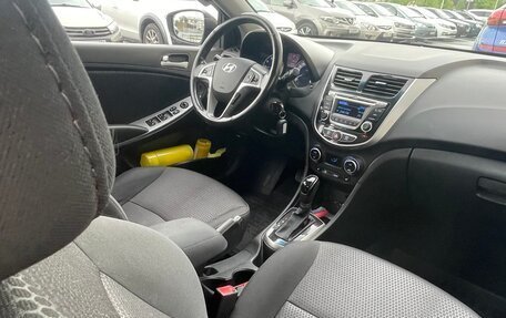 Hyundai Solaris II рестайлинг, 2015 год, 1 190 000 рублей, 33 фотография