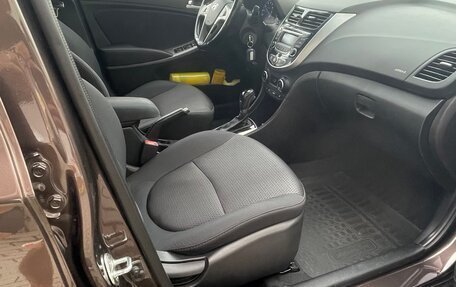 Hyundai Solaris II рестайлинг, 2015 год, 1 190 000 рублей, 34 фотография