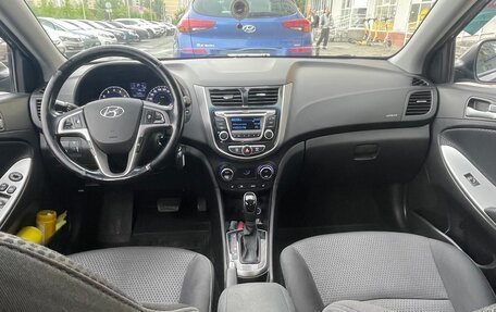 Hyundai Solaris II рестайлинг, 2015 год, 1 190 000 рублей, 28 фотография