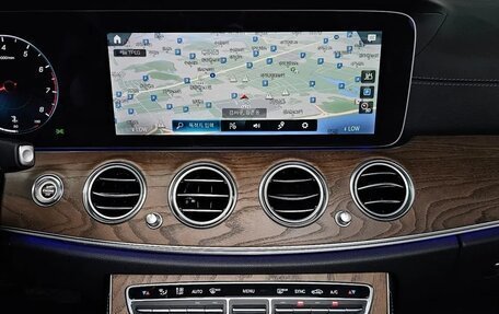 Mercedes-Benz E-Класс, 2022 год, 3 750 000 рублей, 12 фотография