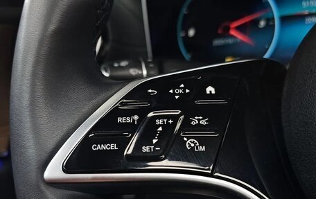 Mercedes-Benz E-Класс, 2022 год, 3 750 000 рублей, 10 фотография