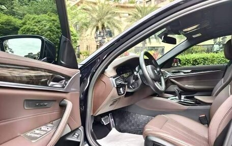 BMW 5 серия, 2022 год, 3 995 000 рублей, 9 фотография