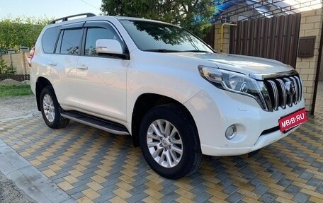 Toyota Land Cruiser Prado 150 рестайлинг 2, 2014 год, 2 800 000 рублей, 2 фотография