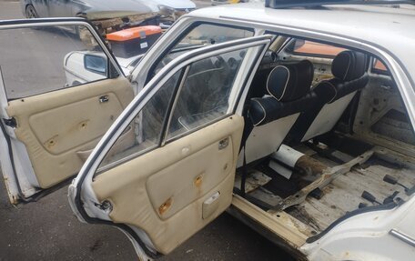 Mercedes-Benz W123, 1983 год, 90 000 рублей, 17 фотография
