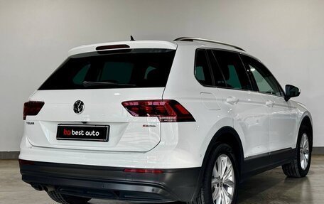 Volkswagen Tiguan II, 2018 год, 2 590 000 рублей, 7 фотография