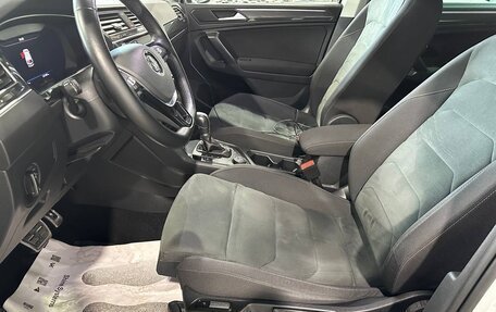 Volkswagen Tiguan II, 2018 год, 2 590 000 рублей, 15 фотография