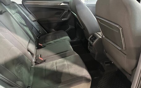 Volkswagen Tiguan II, 2018 год, 2 590 000 рублей, 30 фотография