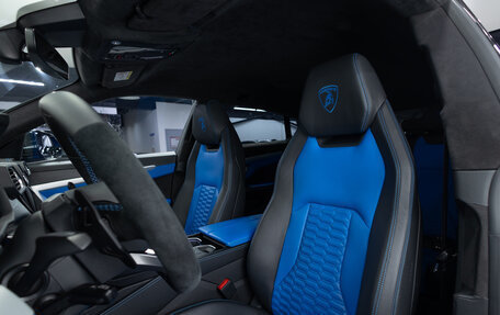 Lamborghini Urus I, 2018 год, 19 990 000 рублей, 11 фотография