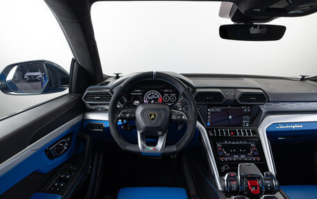 Lamborghini Urus I, 2018 год, 19 990 000 рублей, 13 фотография