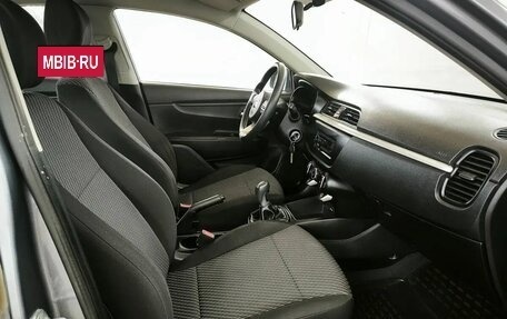 KIA Rio IV, 2018 год, 949 000 рублей, 10 фотография