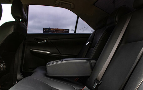Toyota Camry, 2015 год, 1 999 000 рублей, 10 фотография
