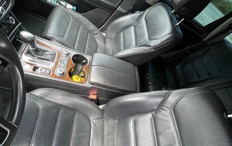Volkswagen Touareg III, 2013 год, 2 400 000 рублей, 12 фотография