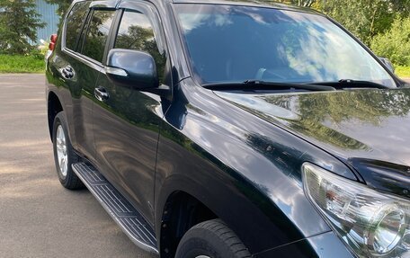 Toyota Land Cruiser Prado 150 рестайлинг 2, 2010 год, 2 850 000 рублей, 2 фотография