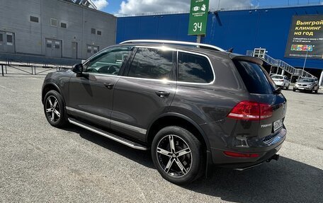 Volkswagen Touareg III, 2011 год, 1 750 000 рублей, 11 фотография