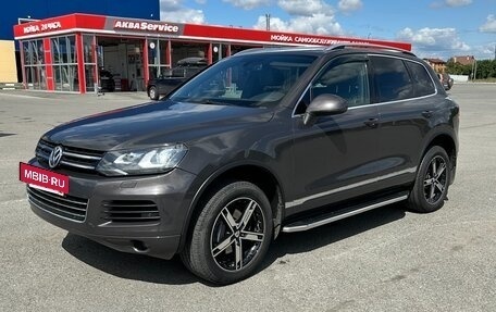 Volkswagen Touareg III, 2011 год, 1 750 000 рублей, 10 фотография