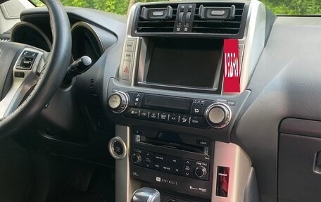 Toyota Land Cruiser Prado 150 рестайлинг 2, 2010 год, 2 850 000 рублей, 10 фотография