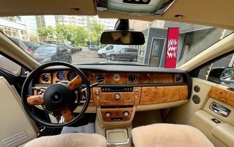 Rolls-Royce Phantom VII рестайлинг, 2007 год, 15 000 000 рублей, 20 фотография