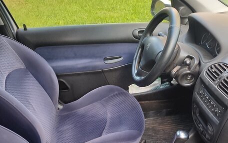 Peugeot 206, 2005 год, 300 000 рублей, 12 фотография