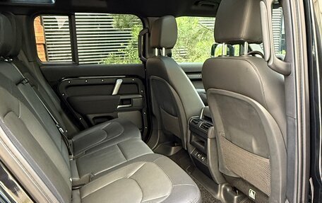 Land Rover Defender II, 2022 год, 11 000 000 рублей, 26 фотография