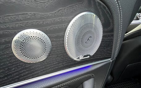 Mercedes-Benz E-Класс, 2016 год, 3 950 000 рублей, 4 фотография
