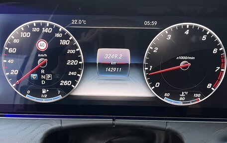 Mercedes-Benz E-Класс, 2016 год, 3 950 000 рублей, 6 фотография