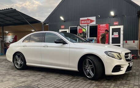 Mercedes-Benz E-Класс, 2016 год, 3 950 000 рублей, 10 фотография