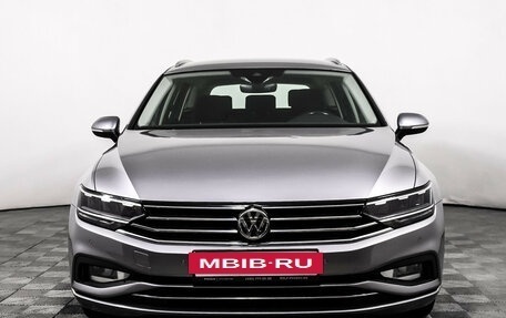 Volkswagen Passat B8 рестайлинг, 2019 год, 2 000 000 рублей, 2 фотография