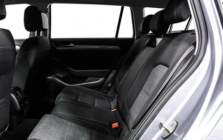 Volkswagen Passat B8 рестайлинг, 2019 год, 2 000 000 рублей, 14 фотография