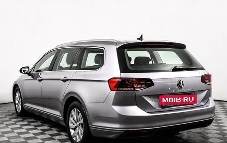 Volkswagen Passat B8 рестайлинг, 2019 год, 2 000 000 рублей, 7 фотография