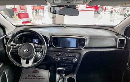 KIA Sportage IV рестайлинг, 2021 год, 2 399 000 рублей, 15 фотография