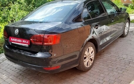Volkswagen Jetta VI, 2014 год, 990 000 рублей, 5 фотография