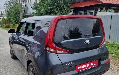 KIA Soul II рестайлинг, 2019 год, 1 600 000 рублей, 3 фотография