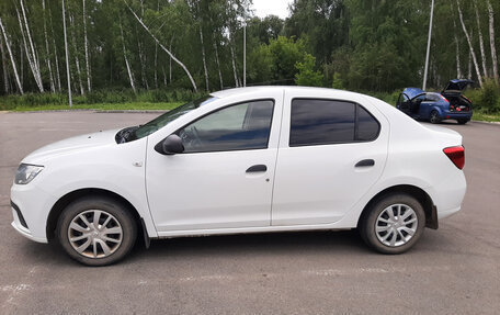 Renault Logan II, 2019 год, 890 000 рублей, 2 фотография