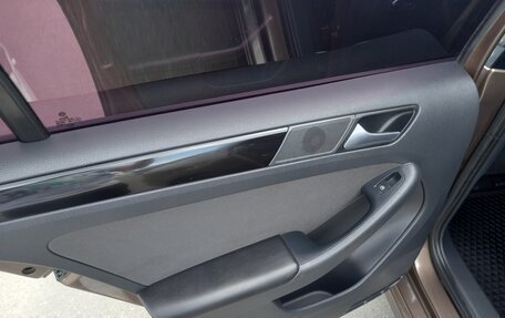 Volkswagen Jetta VI, 2013 год, 1 100 000 рублей, 20 фотография
