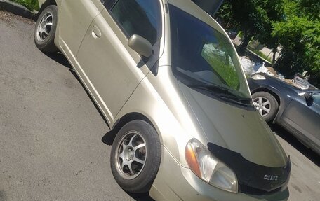 Toyota Platz, 2002 год, 430 000 рублей, 1 фотография