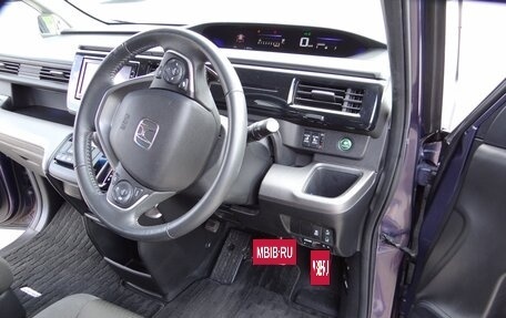 Honda Stepwgn IV, 2020 год, 2 580 000 рублей, 13 фотография
