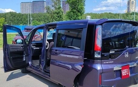 Honda Stepwgn IV, 2020 год, 2 580 000 рублей, 2 фотография
