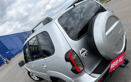 Chevrolet Niva I рестайлинг, 2010 год, 490 000 рублей, 6 фотография