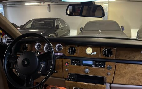 Rolls-Royce Phantom VII рестайлинг, 2005 год, 14 000 000 рублей, 13 фотография