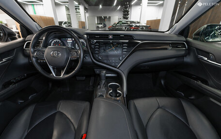 Toyota Camry, 2020 год, 2 990 000 рублей, 9 фотография