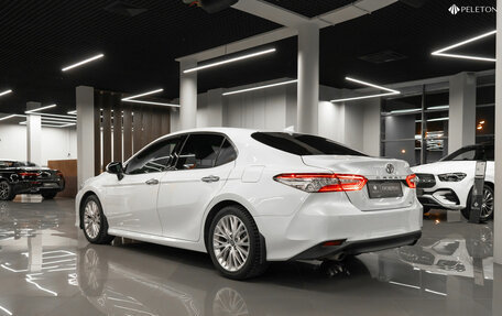 Toyota Camry, 2020 год, 2 990 000 рублей, 4 фотография