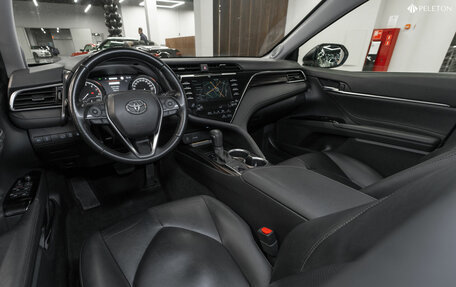 Toyota Camry, 2020 год, 2 990 000 рублей, 8 фотография