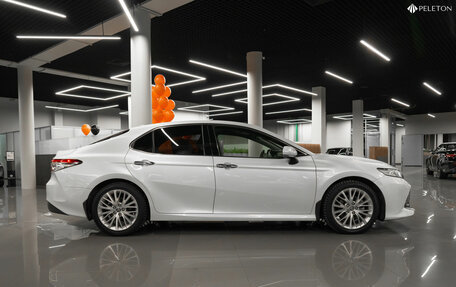 Toyota Camry, 2020 год, 2 990 000 рублей, 7 фотография