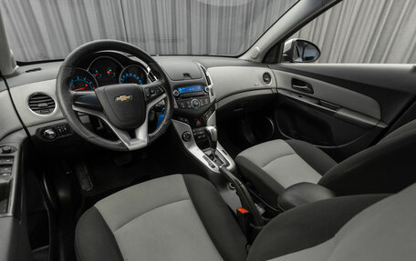 Chevrolet Cruze II, 2013 год, 590 000 рублей, 10 фотография