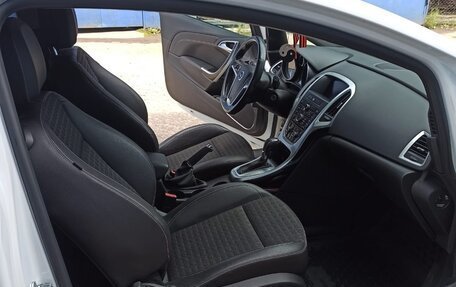 Opel Astra J, 2014 год, 850 000 рублей, 9 фотография