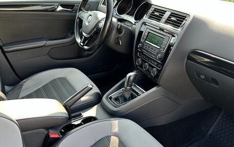 Volkswagen Jetta VI, 2015 год, 1 350 000 рублей, 11 фотография