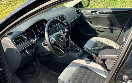 Volkswagen Jetta VI, 2015 год, 1 350 000 рублей, 9 фотография