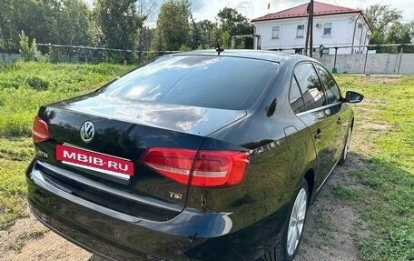 Volkswagen Jetta VI, 2015 год, 1 350 000 рублей, 3 фотография
