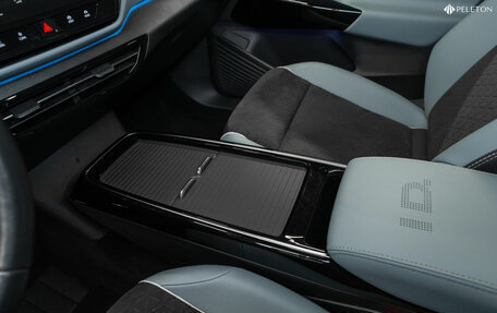 Volkswagen ID.4, 2022 год, 2 790 000 рублей, 17 фотография