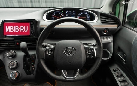 Toyota Sienta II, 2017 год, 1 700 000 рублей, 12 фотография